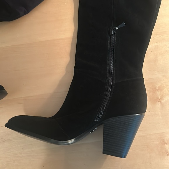 Rachel Roy suede boots; size 10 - Picture 5 of 11